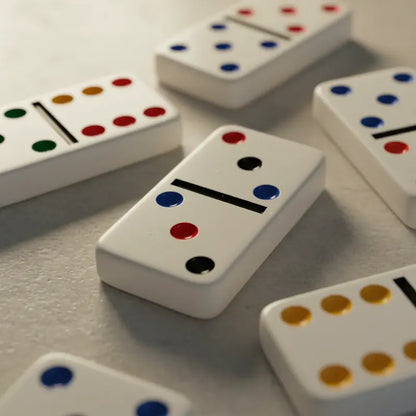 Juego De Domino 28 Piezas En Caja Metalica