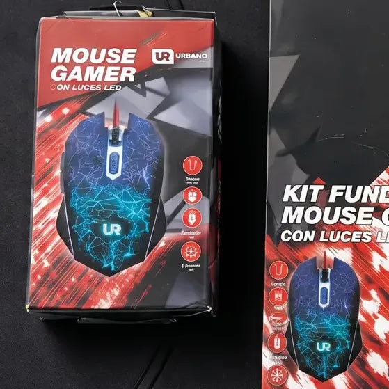 Kit De Funda + Mouse Gamer Con Luces Led Color Negro Negro