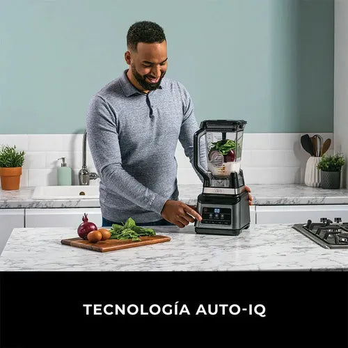 Licuadora Portátil Ninja Professional Plus Bn750 2.1 L Negra Y Plateada Negro/plateado