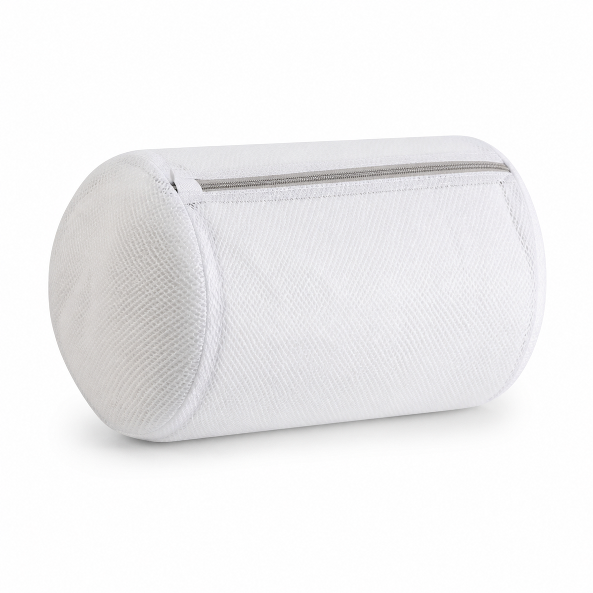Bolsa de lavado cilíndrica de malla 22 x 33 cm sobre fondo blanco