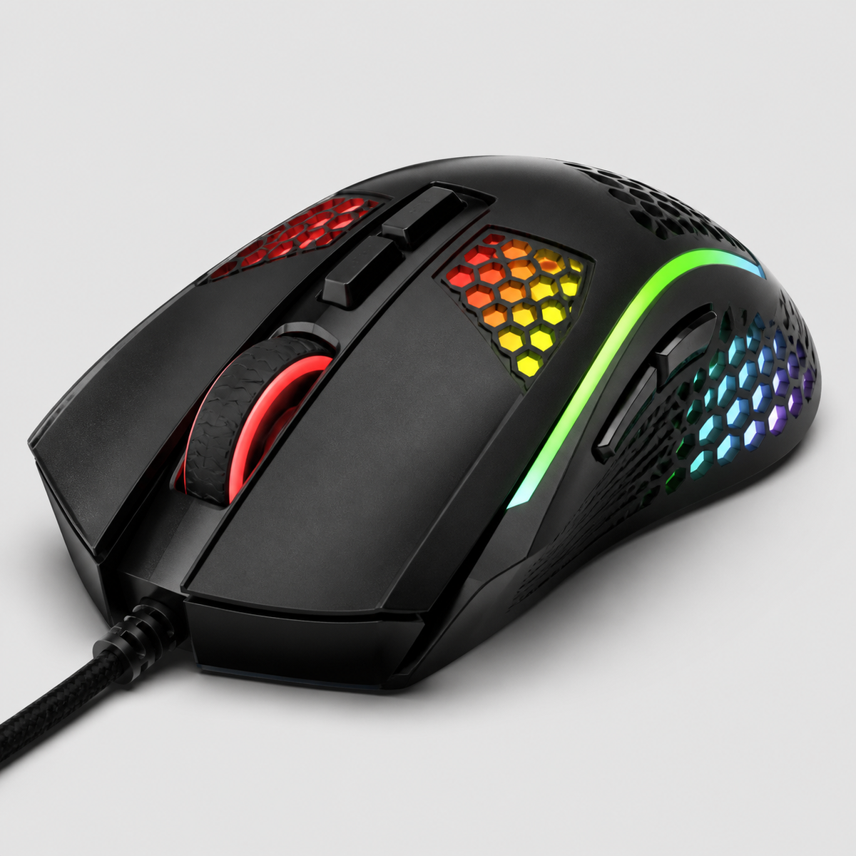 Detalle de iluminación y botones del mouse gamer