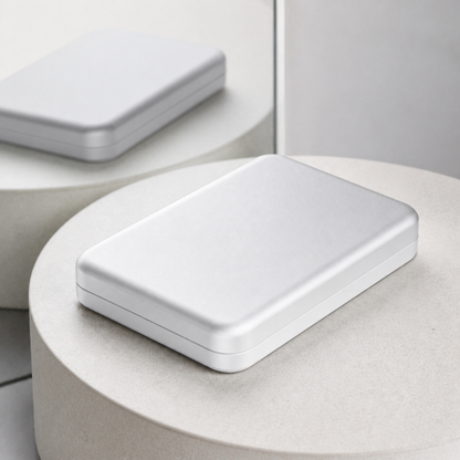 Detalle del acabado y perfil del power bank magnético